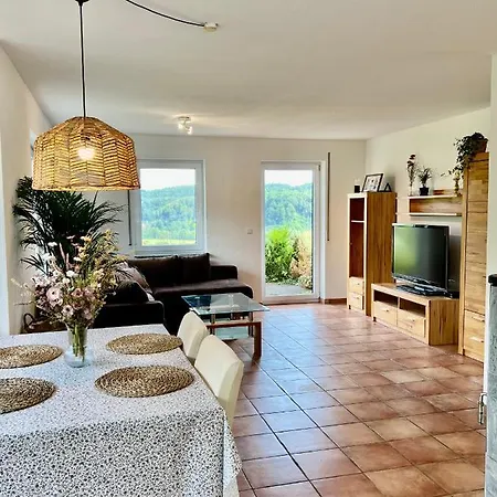 Apartment Einzigartiger Panoramablick Tettnang, Bodensee Und Messe In Der Naehe